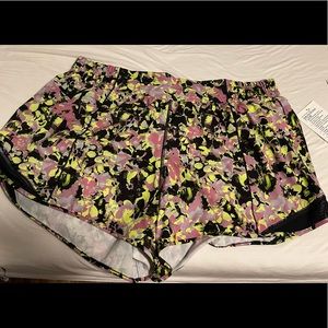 Lululemon HR Hotty Hot Shorts